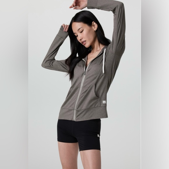 Vuori Halo Performance Hoodie 2.0 - Picture 5 of 10